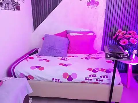 Mia_Dreaam Chat XXX live