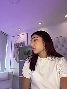 AriaStonne Adlı Modelin Canlı XXX Sohbeti