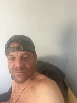 AidenMcKnight XXX чат на живо