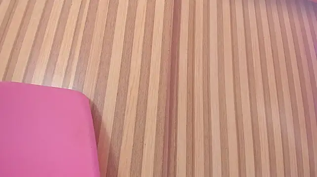 צ'אט XXX בשידור חי של baby_peach__