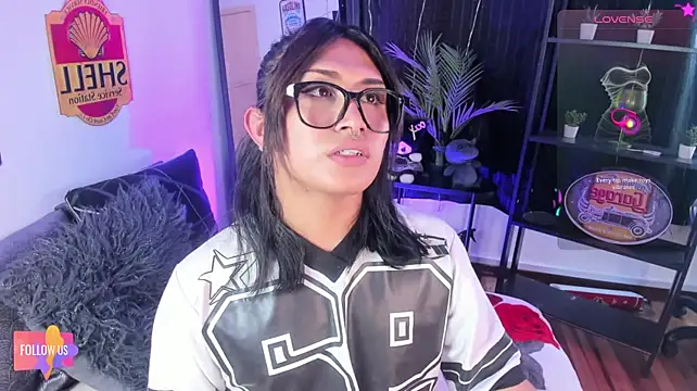 dark-kalr's Live XXX Chat