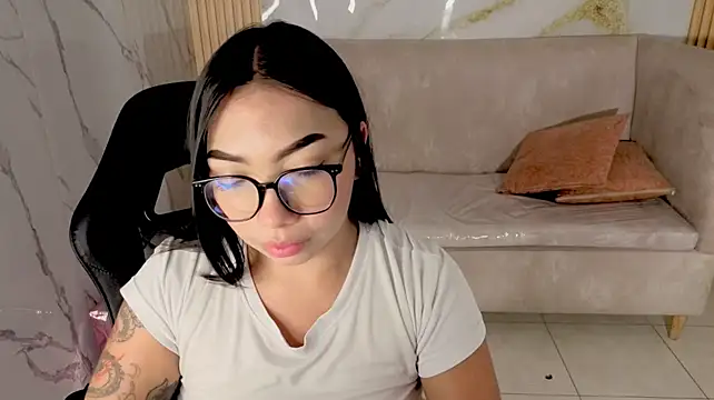 Akari_s' Live XXX Chat