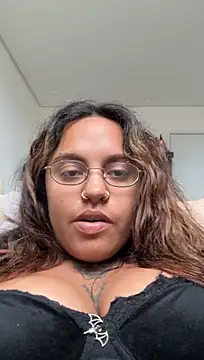 Chat +18 de caboclabeirario ao vivo