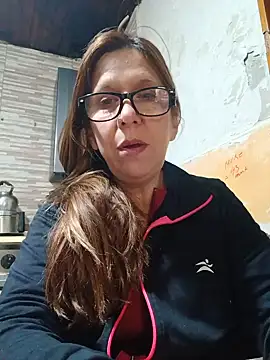 cari75's Live XXX Chat