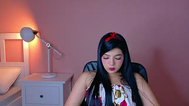 Živý XXX chat MiiaaVelvett__