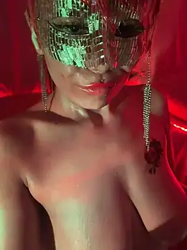 Miss_June666 Adlı Modelin Canlı XXX Sohbeti