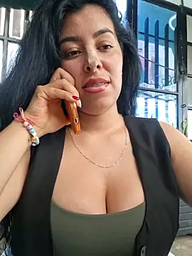 Chatroom XXX en direct de Luianna