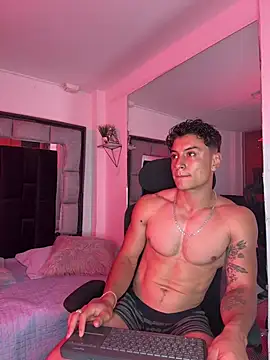 MR_MUSCLE élő XXX-chatje