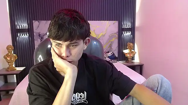 Czat XXX na żywo – Eliot_rizzo