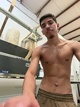 Živý XXX chat WavyAlloy30