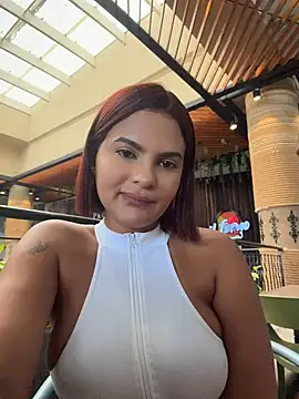 Irina_Velvett Chat XXX in diretta