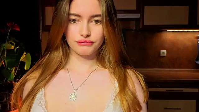 Chat +18 de EmiliaCouple ao vivo