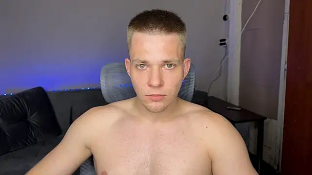 XXX chat uživo modela Nikclak