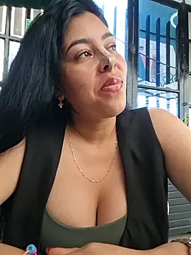Luianna 即時 XXX 聊天