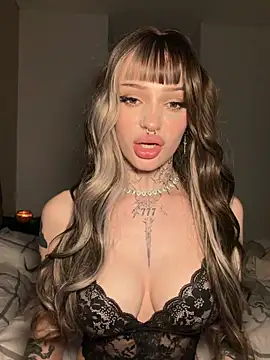 XXX chat uživo modela madelinexx