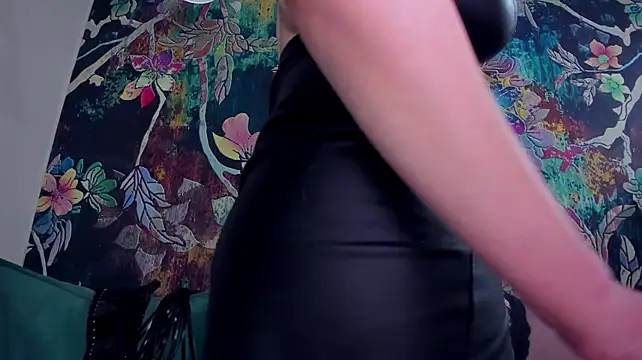 RoseBlooom's Live XXX Chat