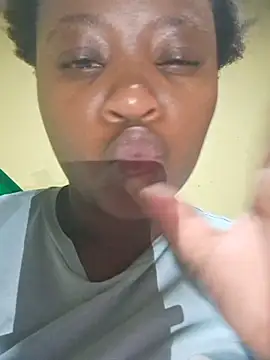 Chatroom XXX en direct de KYLER23