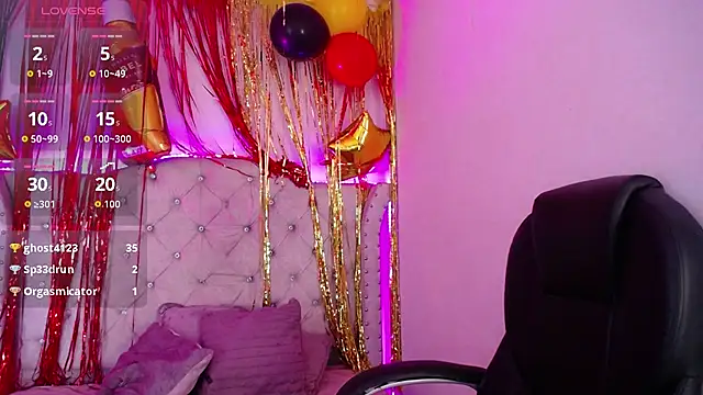 SamantaWilliams1 Adlı Modelin Canlı XXX Sohbeti