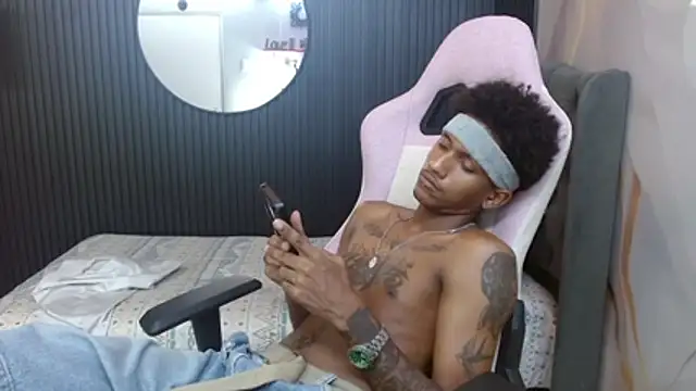 ManSant live XXX chat