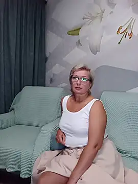 EmilyFanks' Live XXX Chat