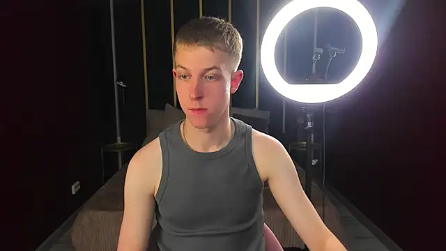 Dylan_Norton's Live XXX Chat