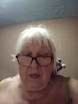 Chat +18 de Alexia64231 ao vivo