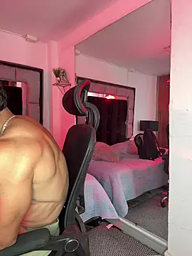 MR_MUSCLE 即時 XXX 聊天