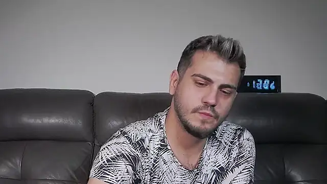 Chat XXX en directo de CrazyDom1