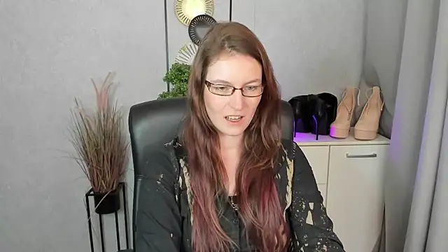Chatroom XXX en direct de emmaxDelight