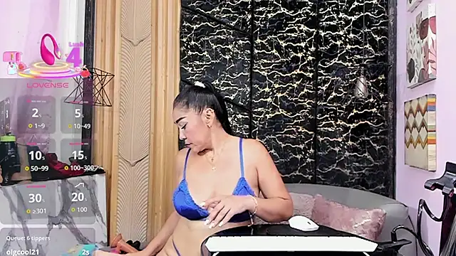 VikyThomsonn Live XXX-chat