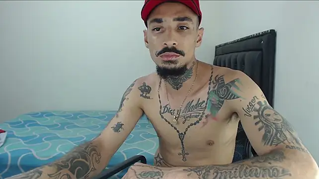 emiliano_hottt Chat XXX in diretta