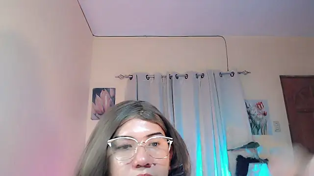 beatrice_21 即時 XXX 聊天