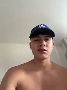 Chatroom XXX en direct de Lander_Cruz