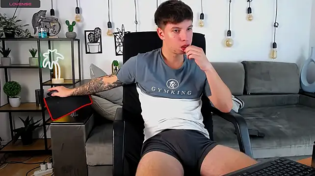 ThomasEdisonn Chat XXX live