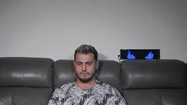 CrazyDom1 Chat XXX live