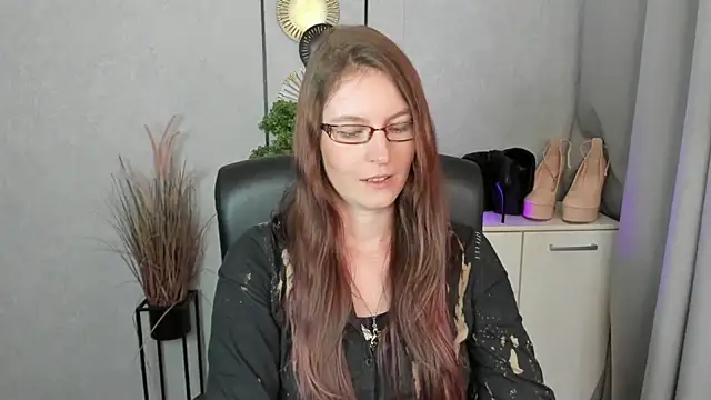 Chat XXX en directo de emmaxDelight