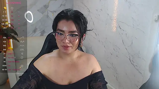 Chat XXX en directo de Sasha_tf