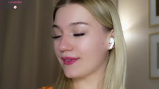 AliceSpice élő XXX-chatje