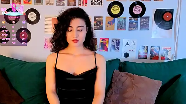 Maya_Rogerss Chat XXX in diretta