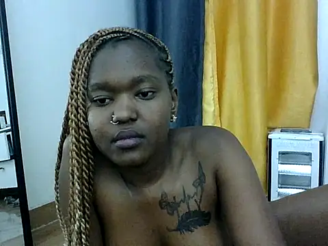 nastymoma Chat XXX in diretta