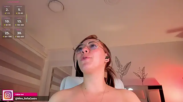 miss_sofiaa: онлайн-секс-чат