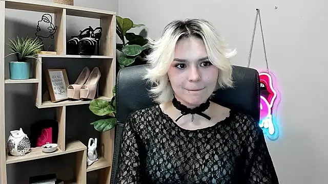 SweetLilyxo's Live XXX Chat