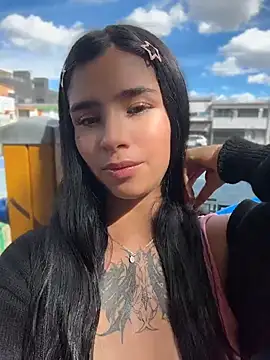 Czat XXX na żywo – Shalom_pink17