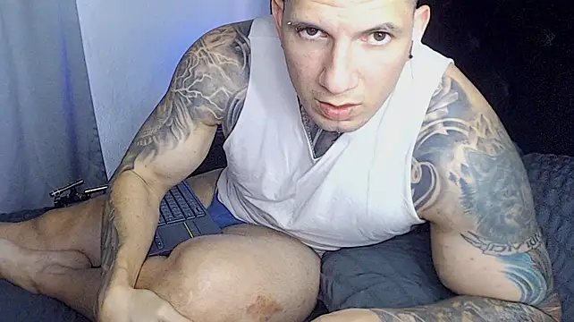 Chat +18 de Shane_Clay ao vivo