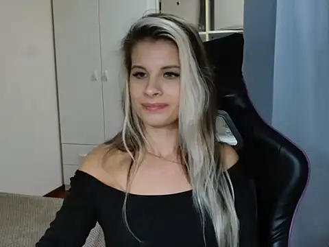 KristineGlow's Live XXX Chat