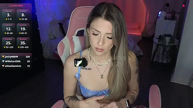 queenxlexy XXX чат на живо