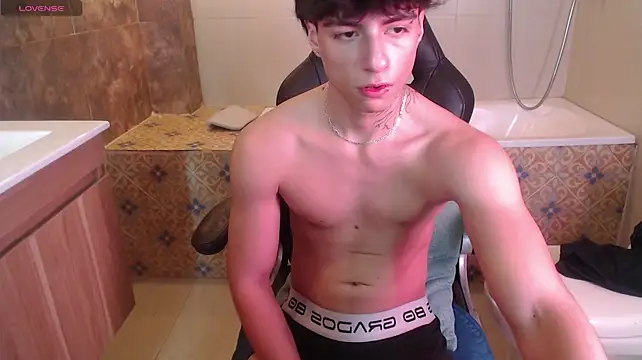 Nathan_Owen Live XXX-Chat