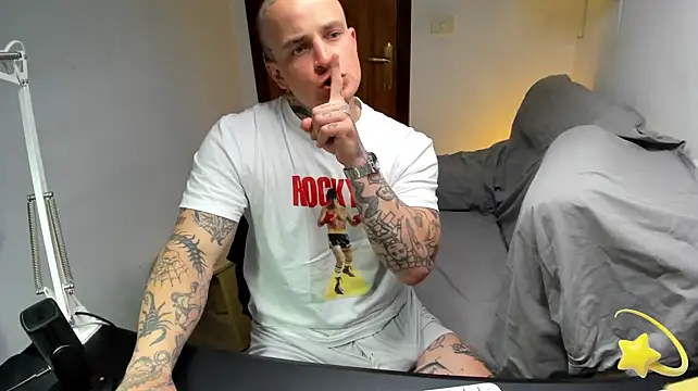 layneinchains' Webcam Show