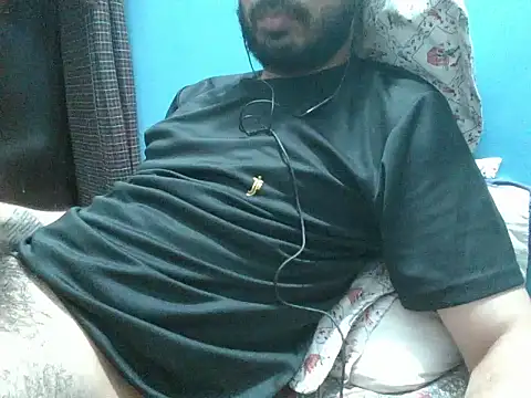 Precumboner Live XXX Chat