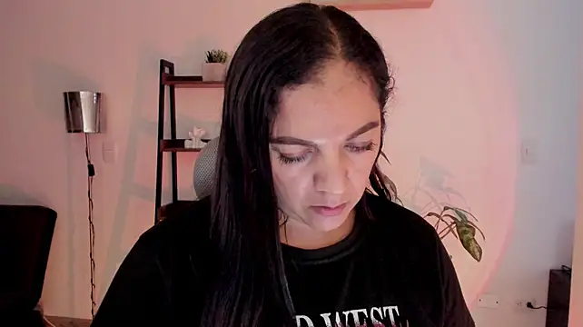 urcute_kitten – Live XXX-chat